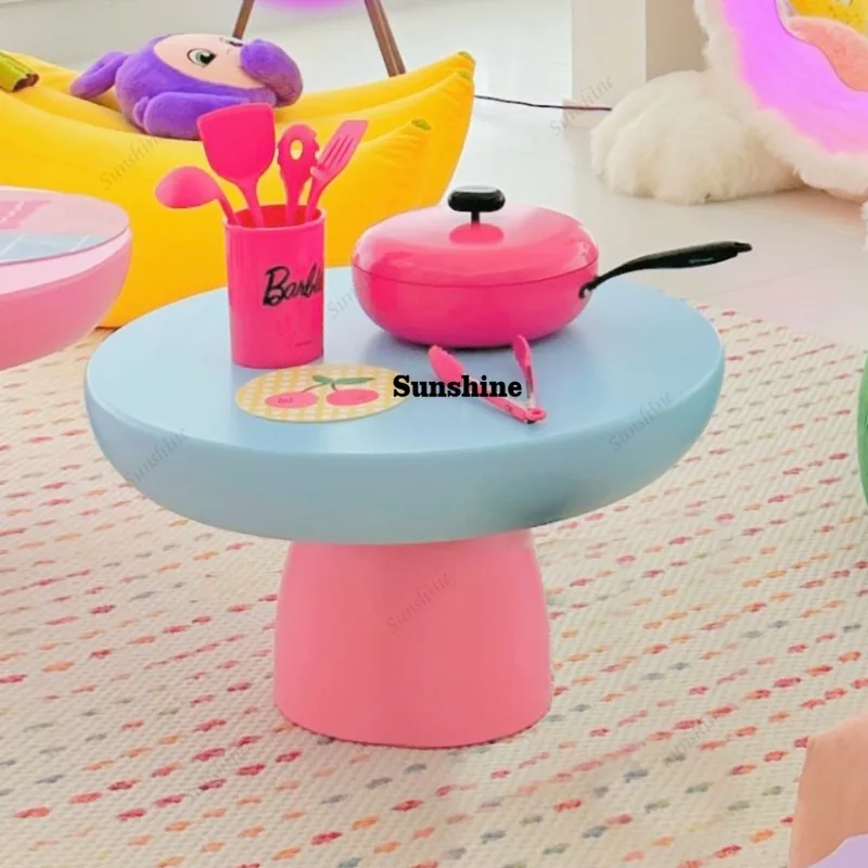 Table basse ronde sur pieds, m - Unique Table Accessories avis et prix