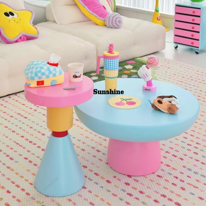 Table basse ronde sur pieds, m - Unique Table Accessories avis et prix